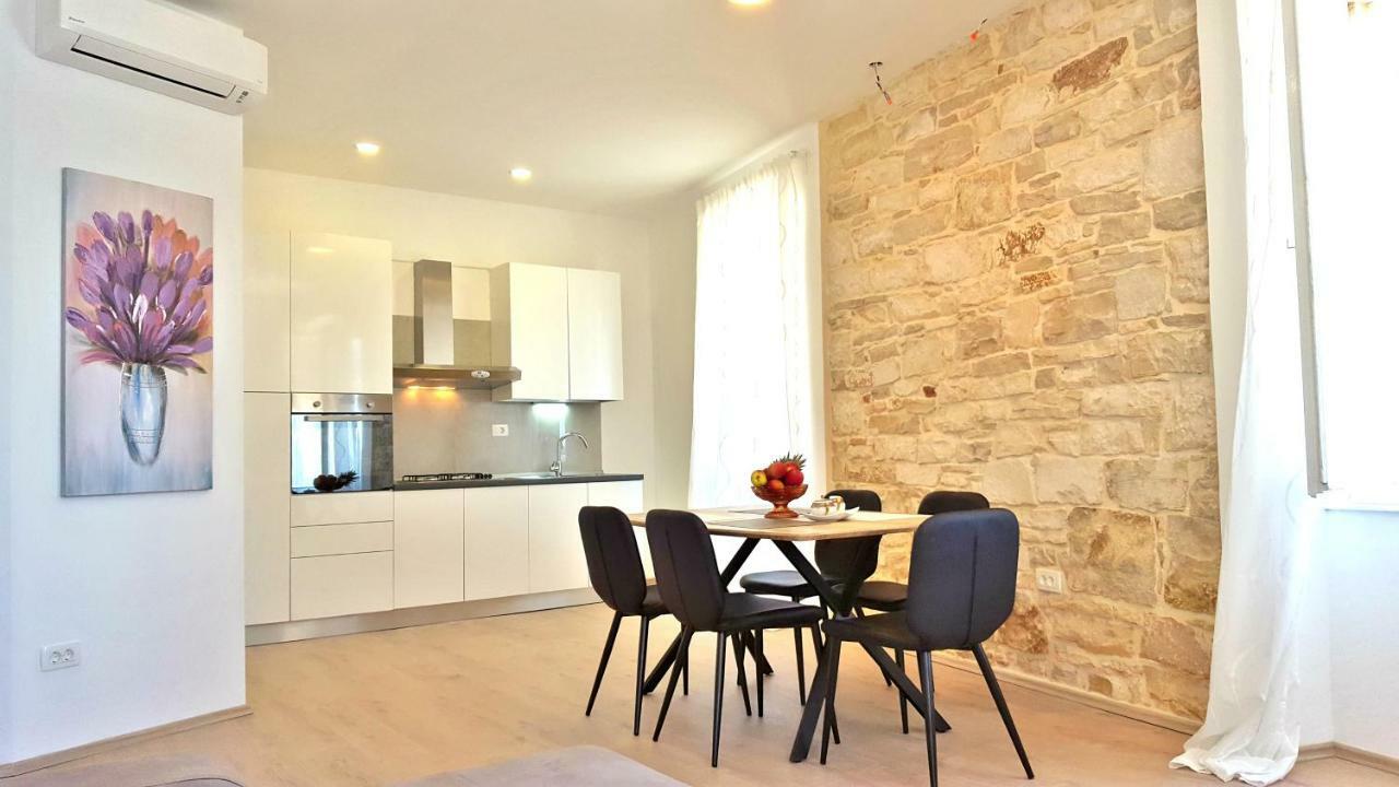 City Center Premium Apartment 포레치 외부 사진