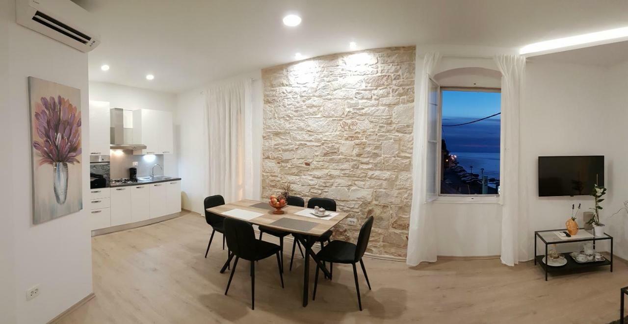 City Center Premium Apartment 포레치 외부 사진