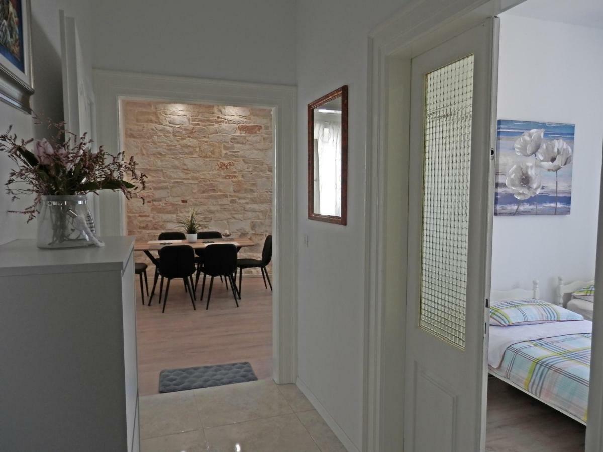 City Center Premium Apartment 포레치 외부 사진